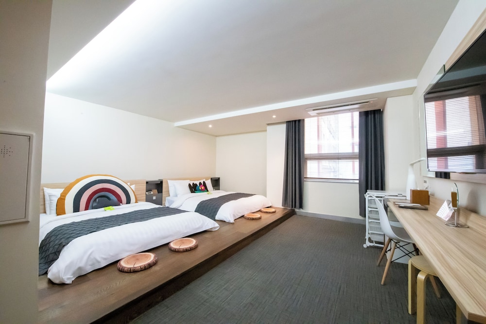 metro hotel