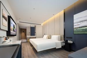 nantong railway station vientiane city atour hotel