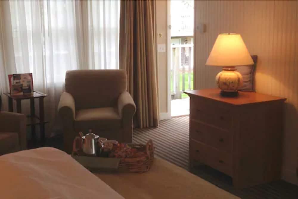 nantucket inn