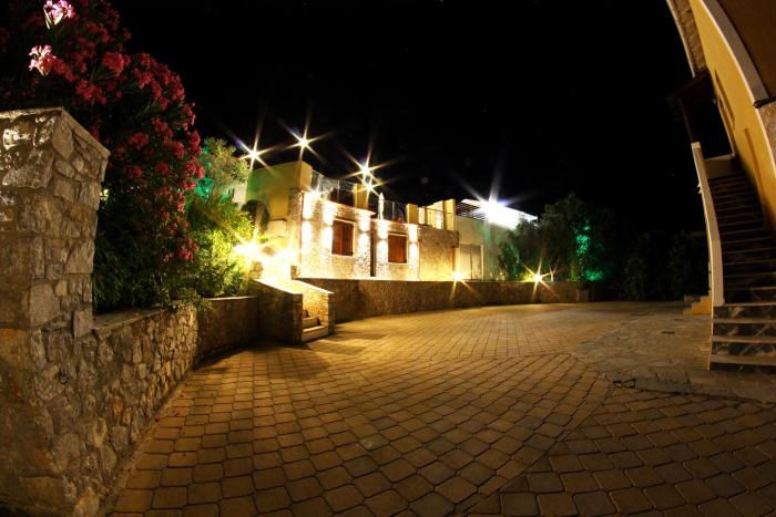 skiathos island suites