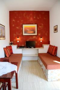 skiathos island suites