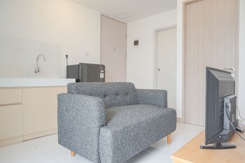 new furnished and spacious 2br tokyo riverside pik 2 apartment