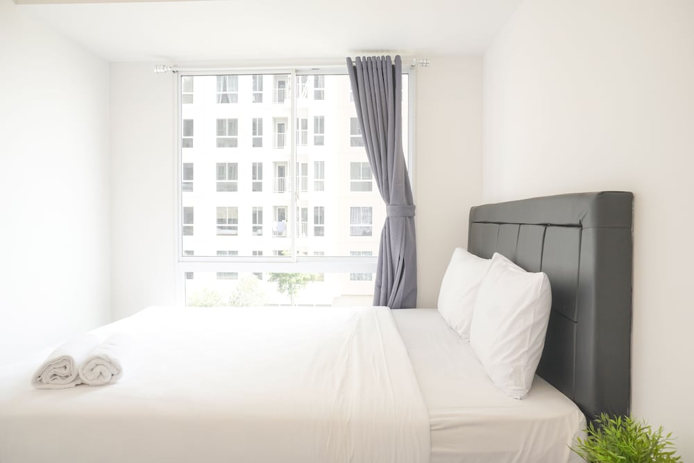new furnished and spacious 2br tokyo riverside pik 2 apartment