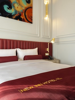 new inn hotel old town