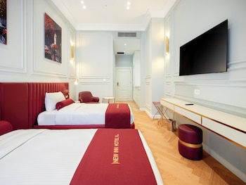 new inn hotel old town