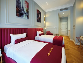 new inn hotel old town