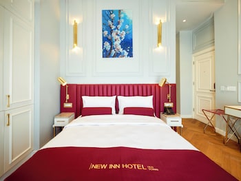 new inn hotel old town