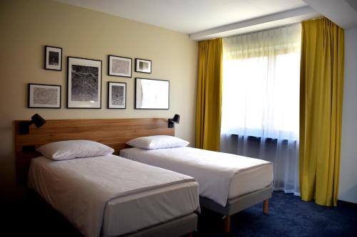Duet Hotel,Stare Miasto>>Quarter Of Four Denominations,3 star