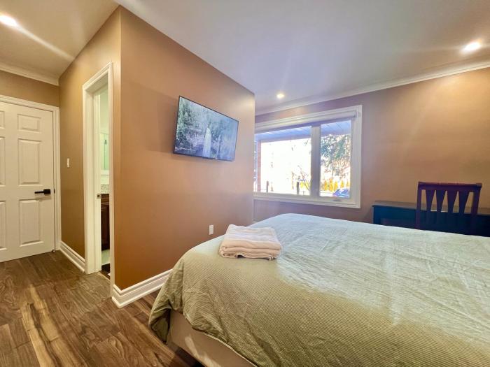 newly renovated home in toronto near subway