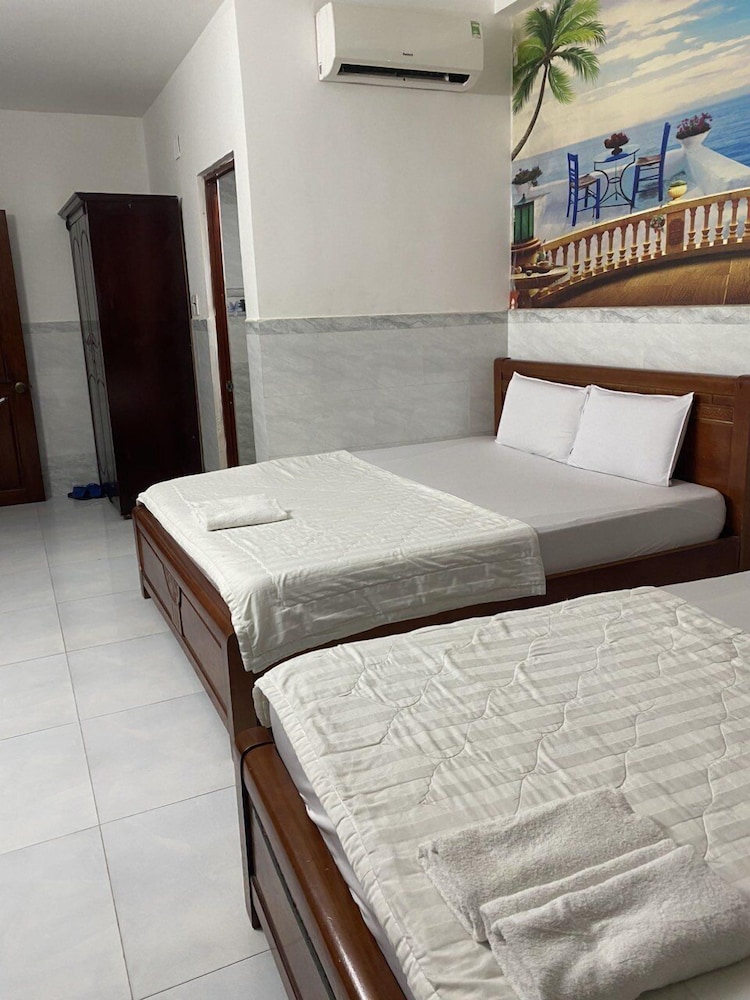 ngoc yen hotel by bay luxury