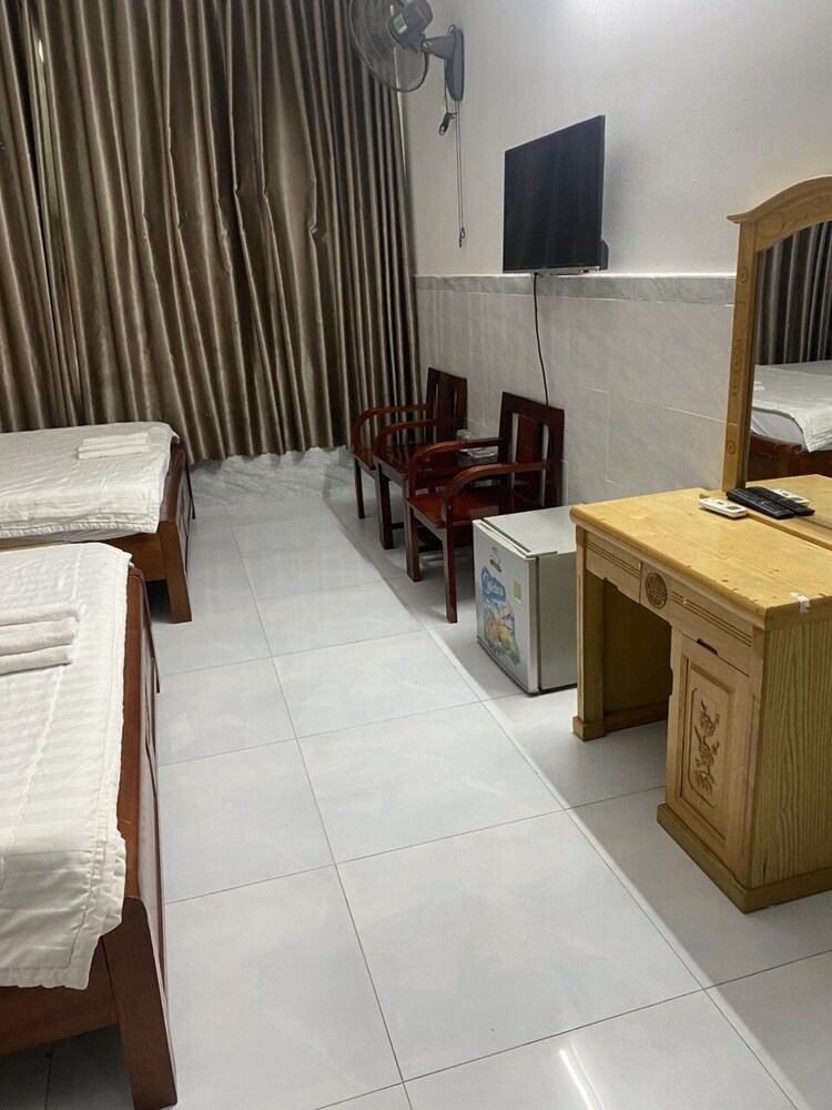 ngoc yen hotel by bay luxury