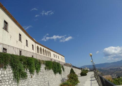 Palazzo Sant'anna,Locri>>Gerace,4 star