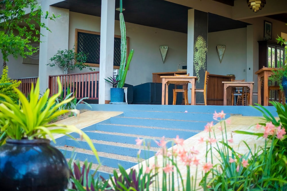 nikara luxury beach house