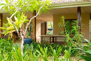 nikara luxury beach house