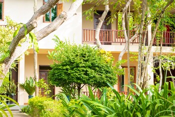 nikara luxury beach house