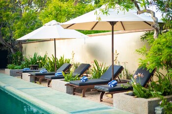 nikara luxury beach house