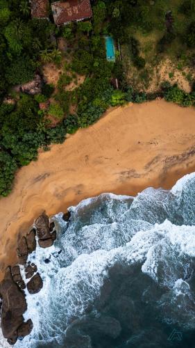 nikara luxury beach house