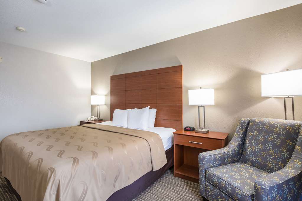 quality inn and suites lodi i 90