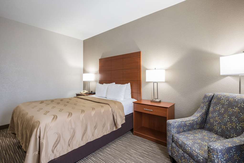 quality inn and suites lodi i 90