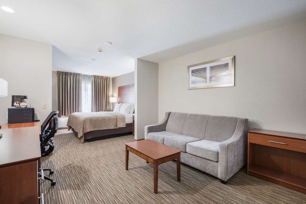 quality inn and suites lodi i 90