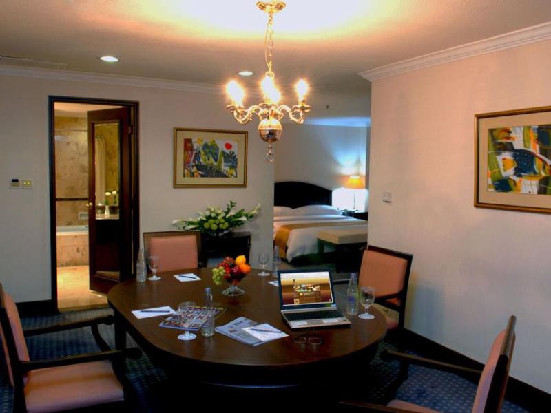 the acacia hotel jakarta