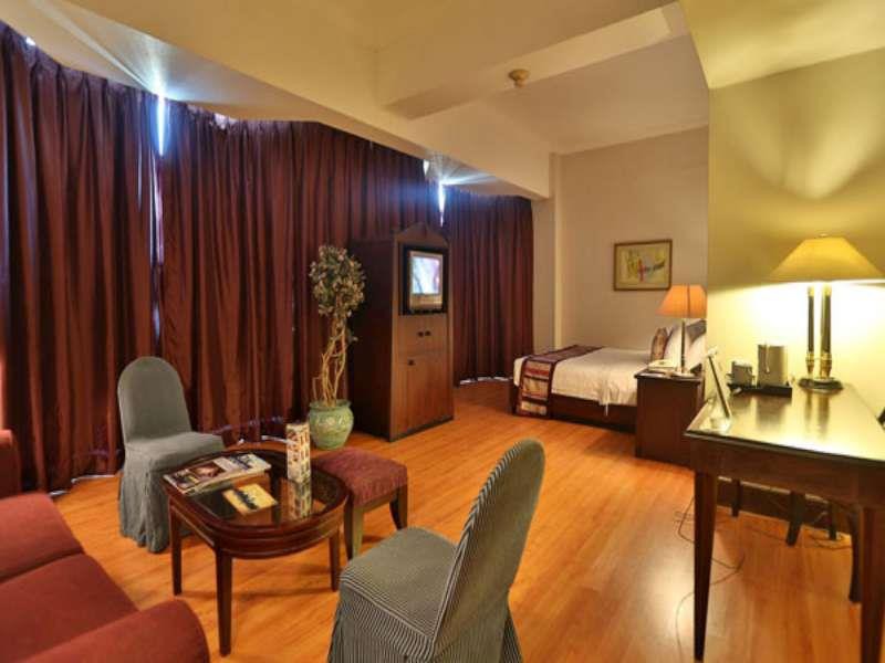 the acacia hotel jakarta