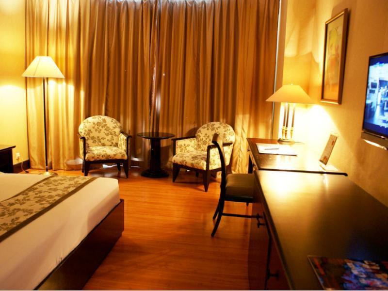 the acacia hotel jakarta