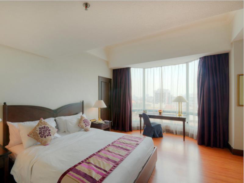 the acacia hotel jakarta