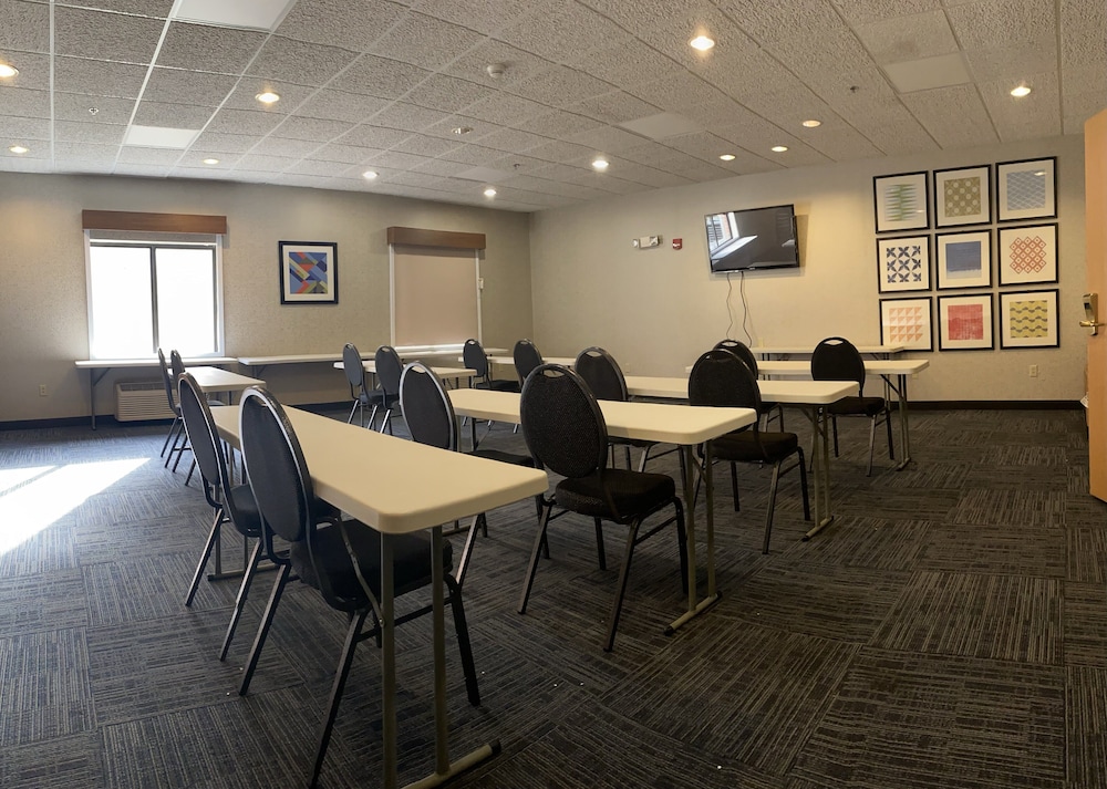 holiday inn express hotel and suites logansport by ihg