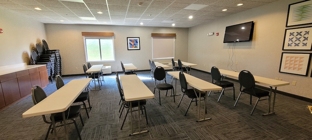 holiday inn express hotel and suites logansport by ihg