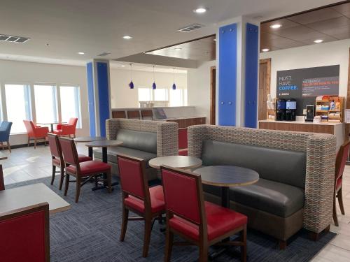 holiday inn express hotel and suites logansport by ihg