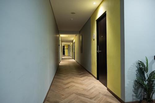 nite and day candi semarang