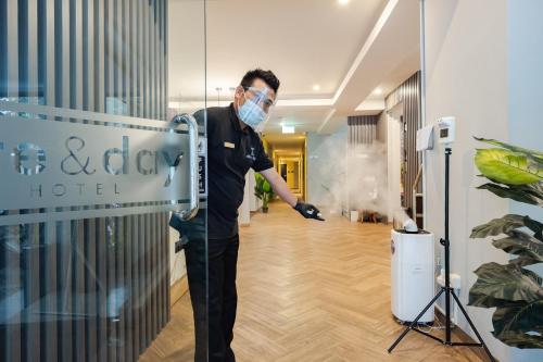 nite and day candi semarang