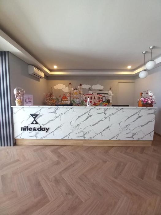 nite and day candi semarang