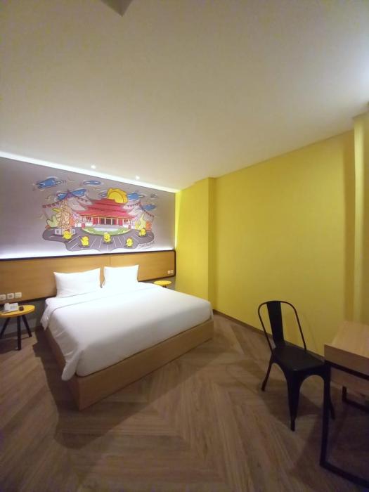 nite and day candi semarang