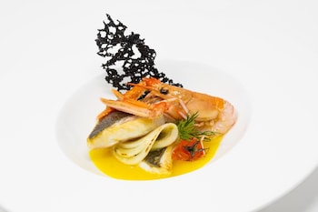 hotel excelsior planet