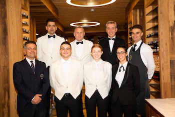 hotel excelsior planet