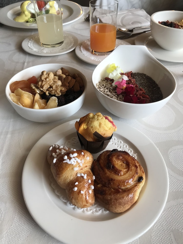 hotel excelsior planet