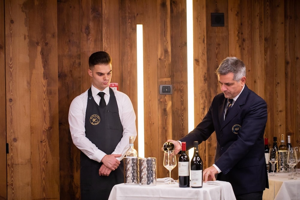 hotel excelsior planet