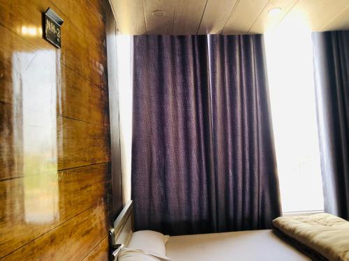 nomads house