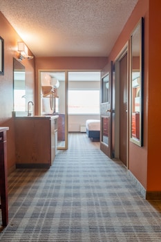 norland inn and suites roseau