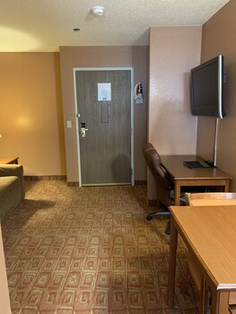 norland inn and suites roseau