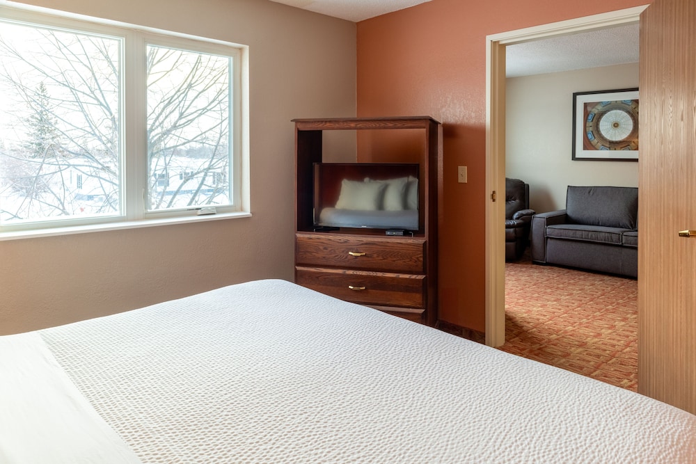norland inn and suites roseau
