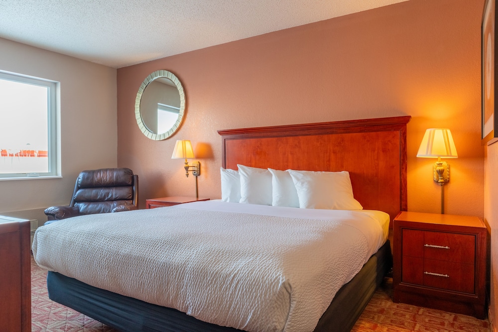 norland inn and suites roseau