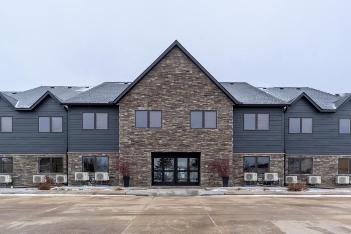 norland inn and suites roseau