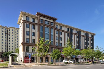 nostalgia s hotel beijing fangshan guangyangcheng metro station