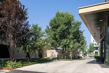 nostalgia s hotel beijing fangshan guangyangcheng metro station