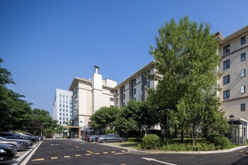 nostalgia s hotel beijing fangshan guangyangcheng metro station