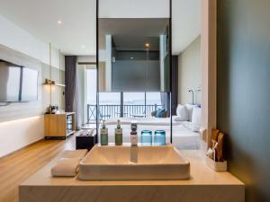 novotel koh si chang