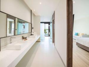 novotel koh si chang